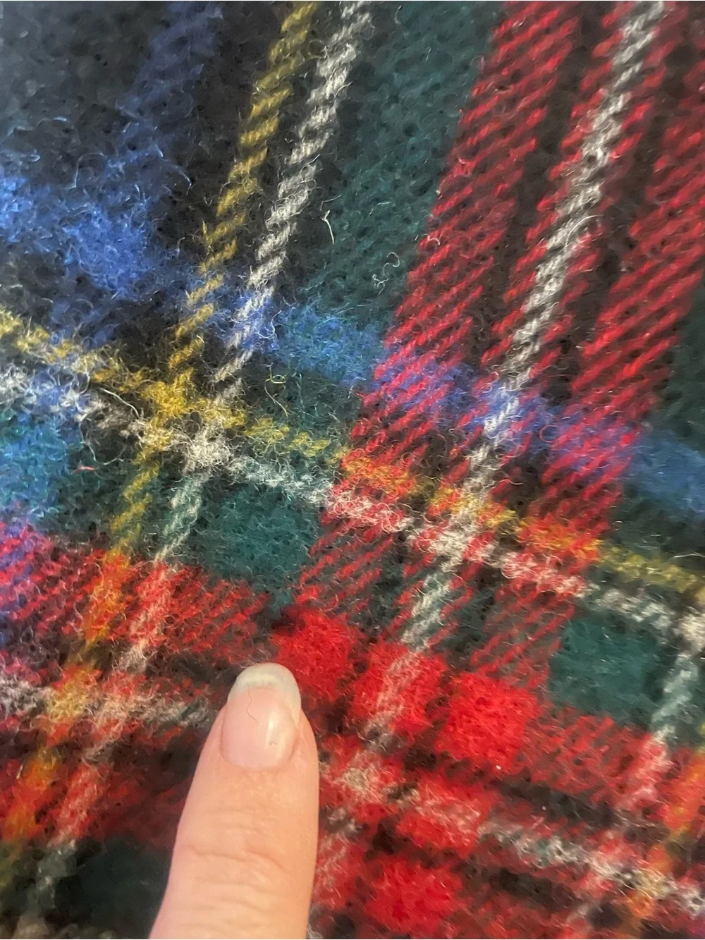 Lauren Ralph Lauren Men's Tartan Plaid Wool Scarf in Navy, Red and Green